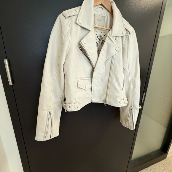 Blank NYC M (Anthropologie) vegan leather worn once! Biker Jacket-great hardware - Picture 13 of 15